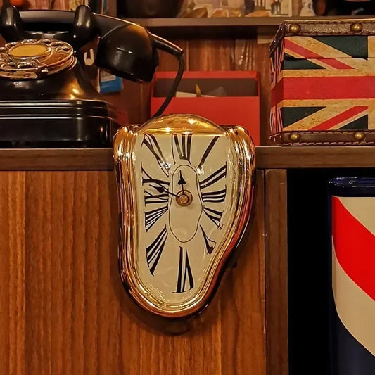 2025 New Novel Surreal Melting Distorted Wall Clocks Surrealist Salvador